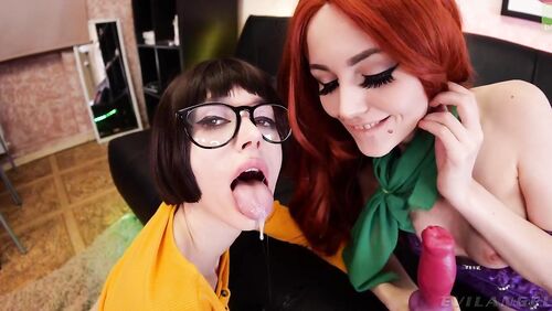 Purple Bitch - Velma & Daphne Do Anal